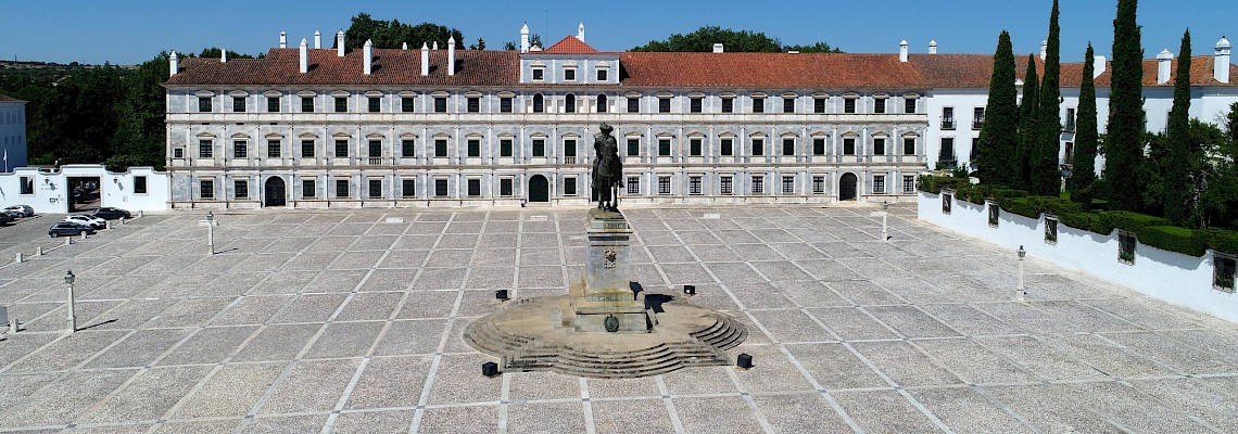 Vila Viçosa : do Palácio Ducal à Serra d'Ossa