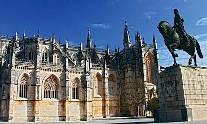 Entre Mosteiros - Da Batalha a Alcobaça