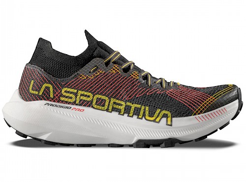 Sapatilhas de trail ou calçado de trekking: qual é a melhor escolha para caminhar?