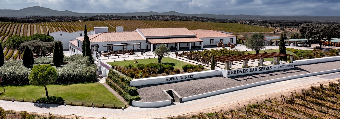 Estremoz – Trilhos & Vinhos na Herdade das Servas